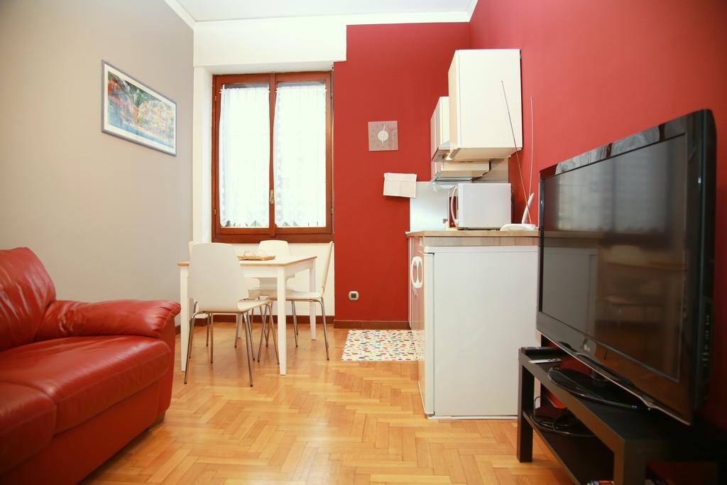 Bilocale Indipendente Apartment Milan Bilik gambar