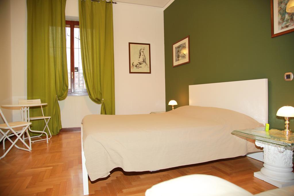 Bilocale Indipendente Apartment Milan Bilik gambar