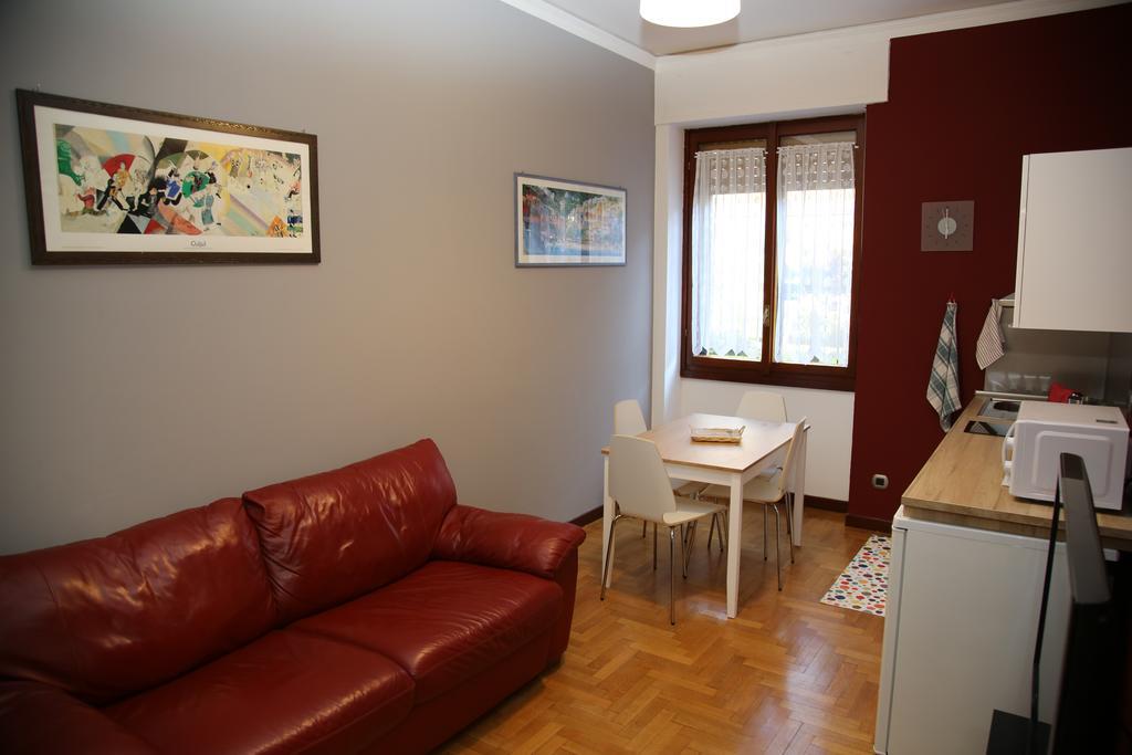 Bilocale Indipendente Apartment Milan Bilik gambar