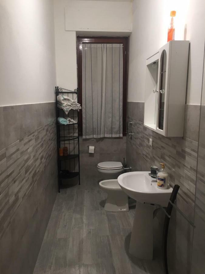 Bilocale Indipendente Apartment Milan Luaran gambar