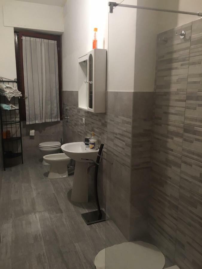 Bilocale Indipendente Apartment Milan Luaran gambar